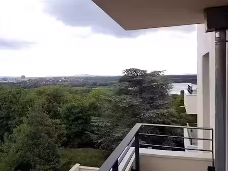 location meublée appartement 3 pièces 53 m² à cergy (95000)  1 270 €
