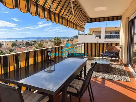 superbe 3 pièces vide avec vue mer panorama & piscine - bas des