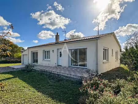 maison 100m² habitables + 30m² de garage sur 1485m² de terrain