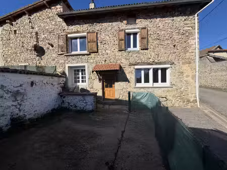 maison de village en pierre