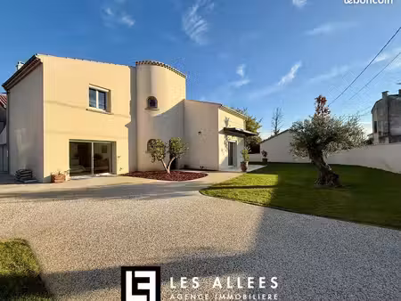 maison 6 pièces 140 m²