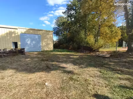 local commercial 1000 m² saint-didier-des-bois