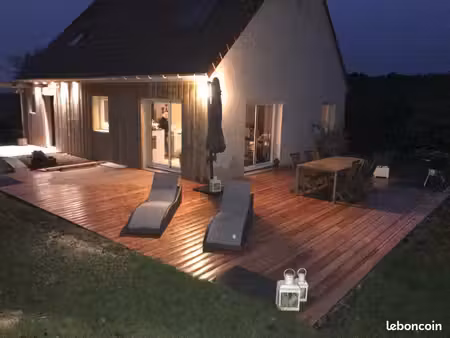 maison individuelle sur mesure 4 chambres et 45 m2 de pièce de vie sur sous sol total