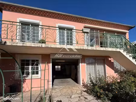 maison 7 pièces 136 m²