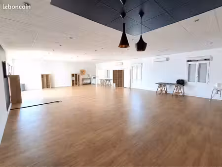 location bureau 120 m2