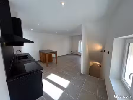 maison de village 65 m²