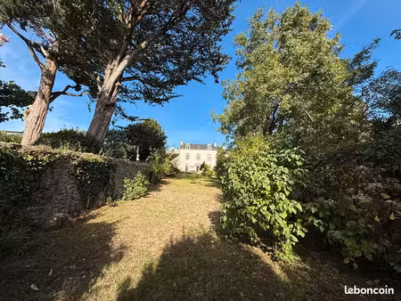 maison 8 pièces 150 m²