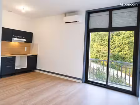 loft rénové de 36 m² – climatisation réversible – dpe c