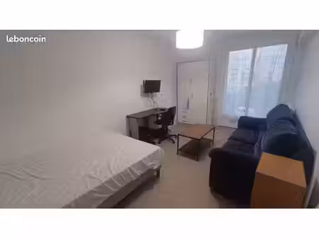 studio meublé 30 m² tout équipé avec balcon et parking (arènes / patte d'oie)