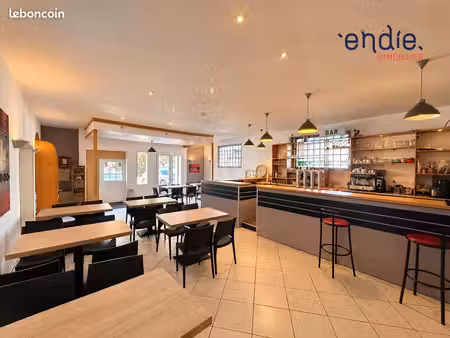 local commercial 342 m² concarneau