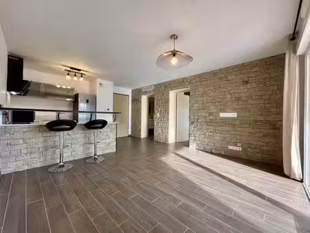 appartement 2 pièces 45 m² à louer bastia 20200 ? | era immobilier