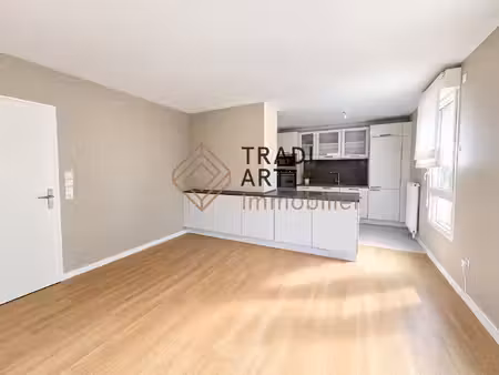 appartement 4 pièces à vendre - ste genevieve des bois