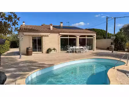 villa avec piscine au grau d'agde  4 pièces -155.44 m²
