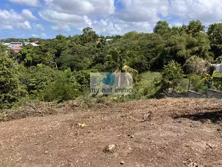 terrain de 1024m2 en pente secteur pliane