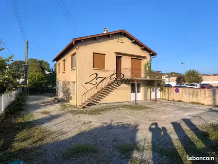 maison 6 pièces 220 m²