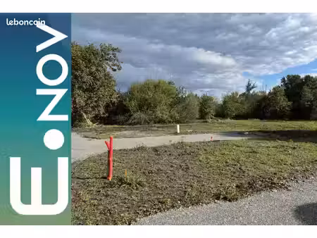 terrain 750 m² mios