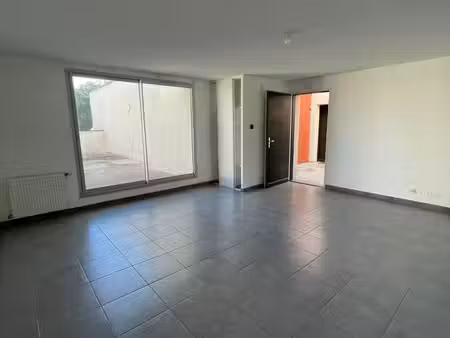 appartement t4 duplex avec terrasse de 35 m² et double stationnement en sous-sol