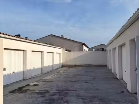 garage à louer