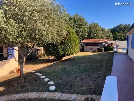 maison de plain-pied avec piscine  pool house et dépendance – roquettes