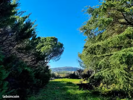 terrain 305 m² ceyras