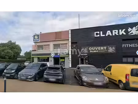 local commercial 170 m²