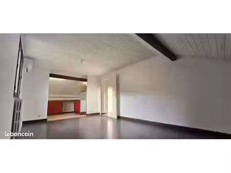 loue t3 - 80m2 à corenc