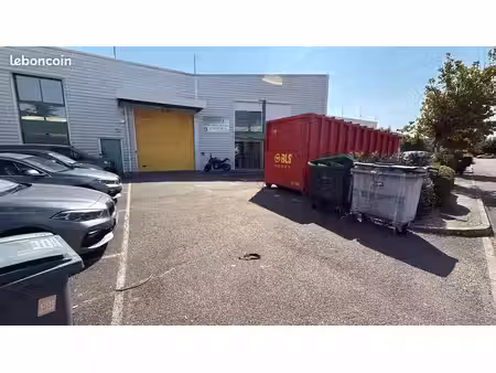 local bureau dépôt direct propriétaire