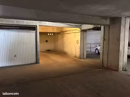 location garage à sainte maxime palais de la mer