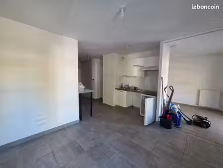 t1bis avec parking et balcon