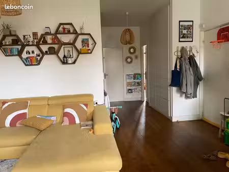 appartement t3 traversant
