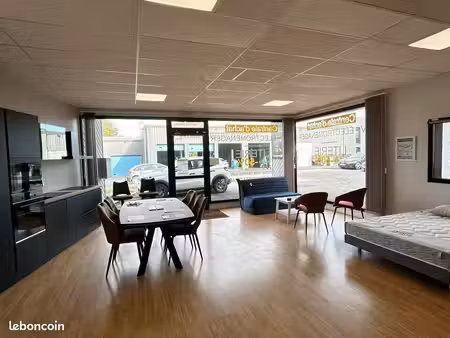 local commercial 294 m²
