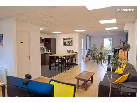 local professionnel 65m2 en centre ville de st grégoire