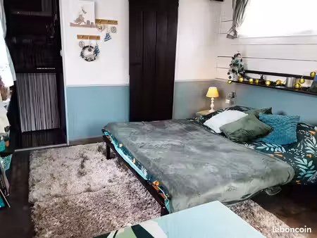 chambre meublée indépendante chez l'habitant