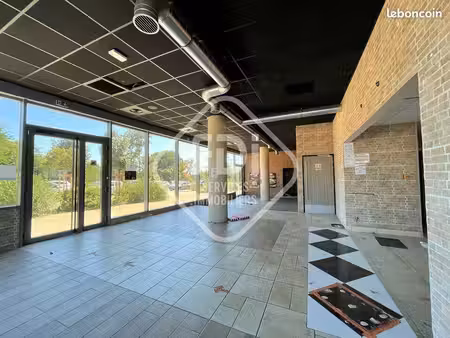 local commercial 208 m² montpellier