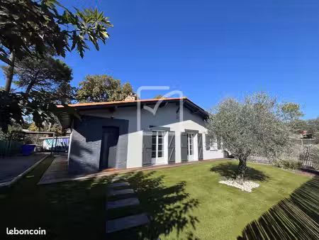 villa 4 pièces 80 m²