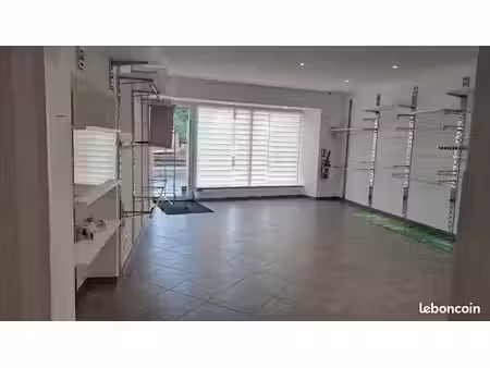 local commercial 116m2