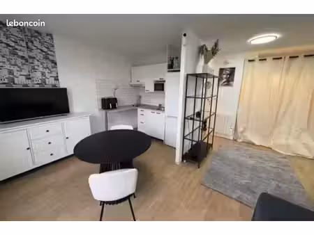 studio calme et ensoleillé 29m2