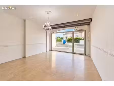 local commercial - bordeaux cauderan