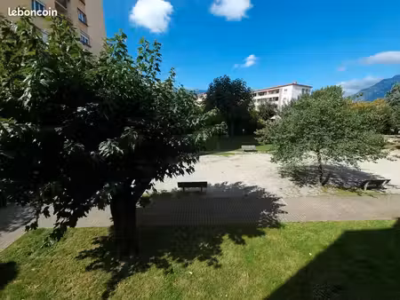 appartement t4 de 77m²