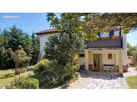 villa 5 pièces 128 m²