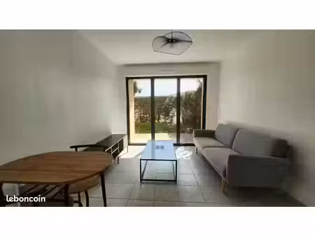 t2 meublé 36 m² avec jardin privatif et parking – aire-sur-l’adour