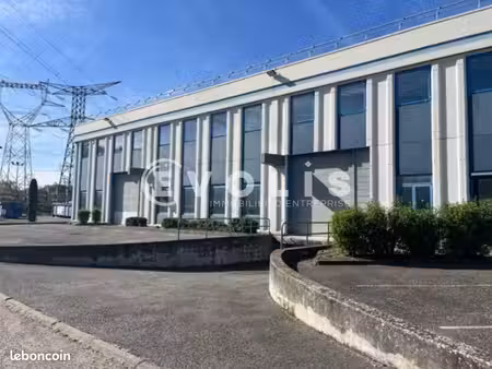 bureau 544 m²