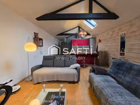 maison loft 2 chambres avec cour rénovée