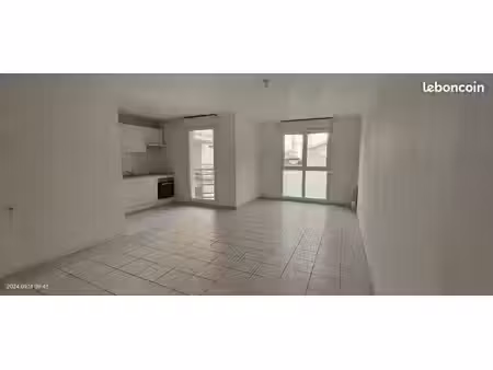 appartement t2 52m2