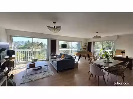 quartier st-andré – t5 de 117m² baigné de lumière avec vue panoramique sur st-andré et rou