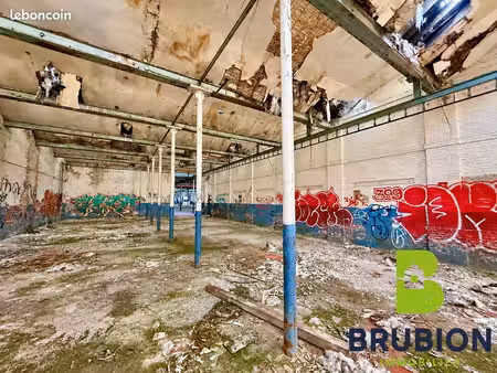 local 690 m² barentin
