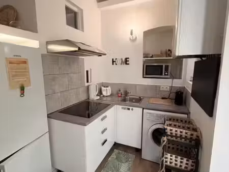 grenoble - 14 place saint bruno  appartement meublé 3 pièces de 38m²
