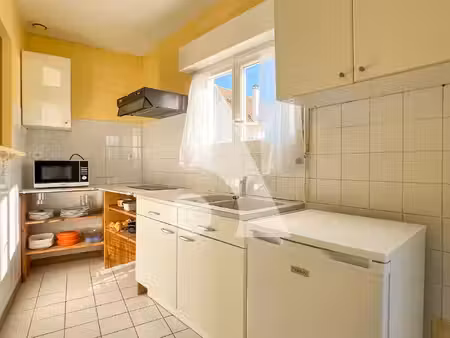 maison saintes 1 pièces 27 m2