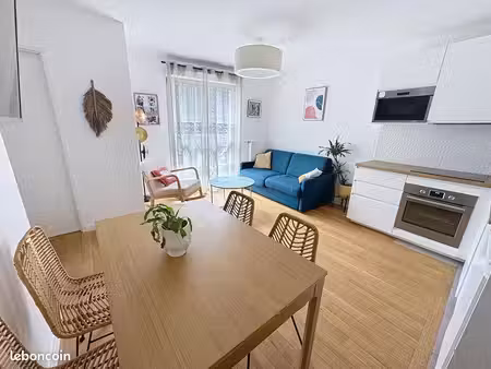 3 pièces à louer centre de clamart