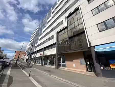 location bureaux pantin 93500 705m²